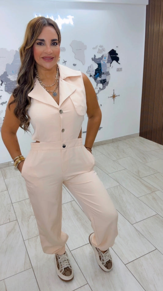 Sudamerica Beige Jumpsuit (tiene elástico en cintura) utilicé talla M