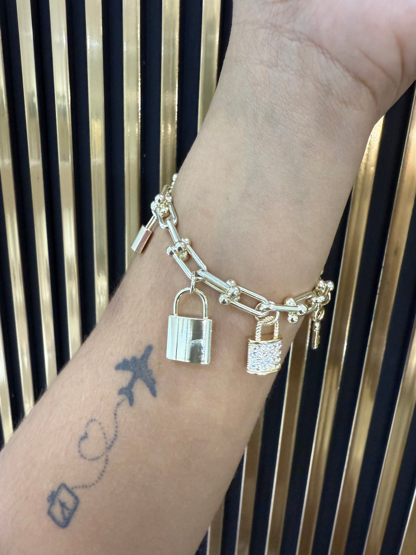 lock and key Gold Bracelet