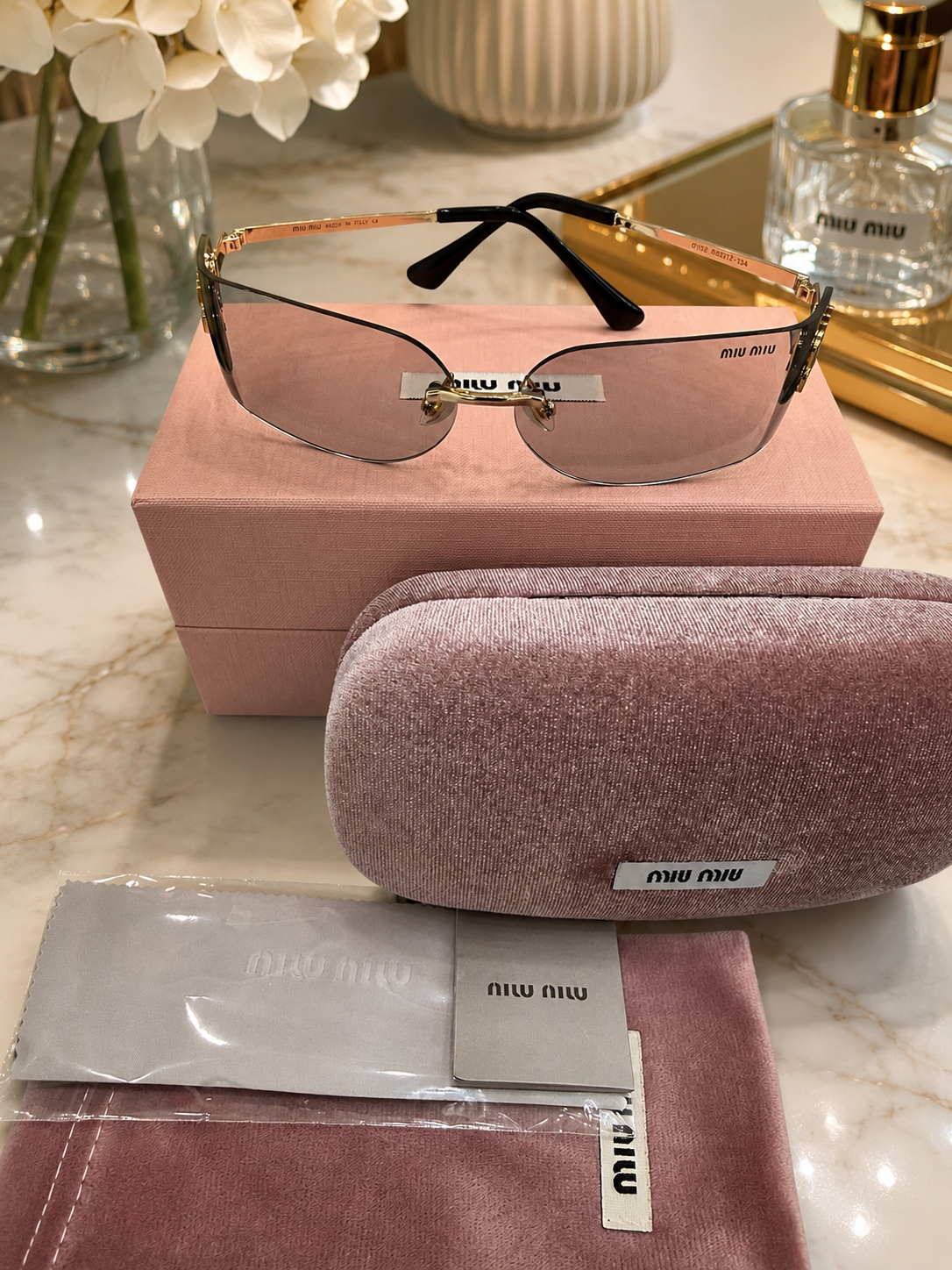 Miu Sunglasses (tamaño pequeño) incluye kit completo