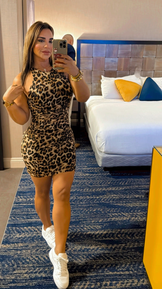 Animal Print Formal Dress (stretch ) lllegan el Sábado. Utilicé talla Médium