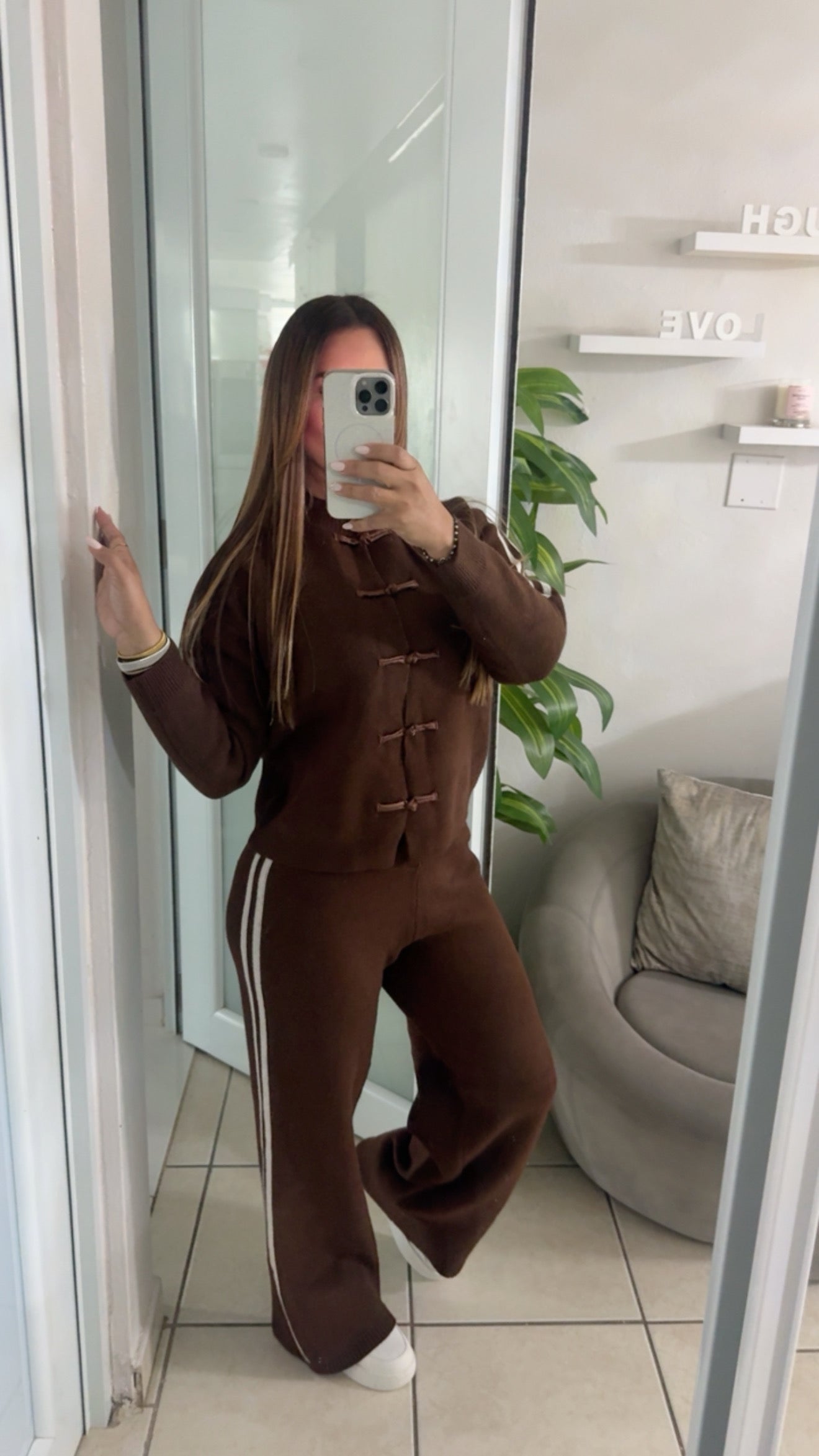 Chinese Brown Travel Set (spandex)