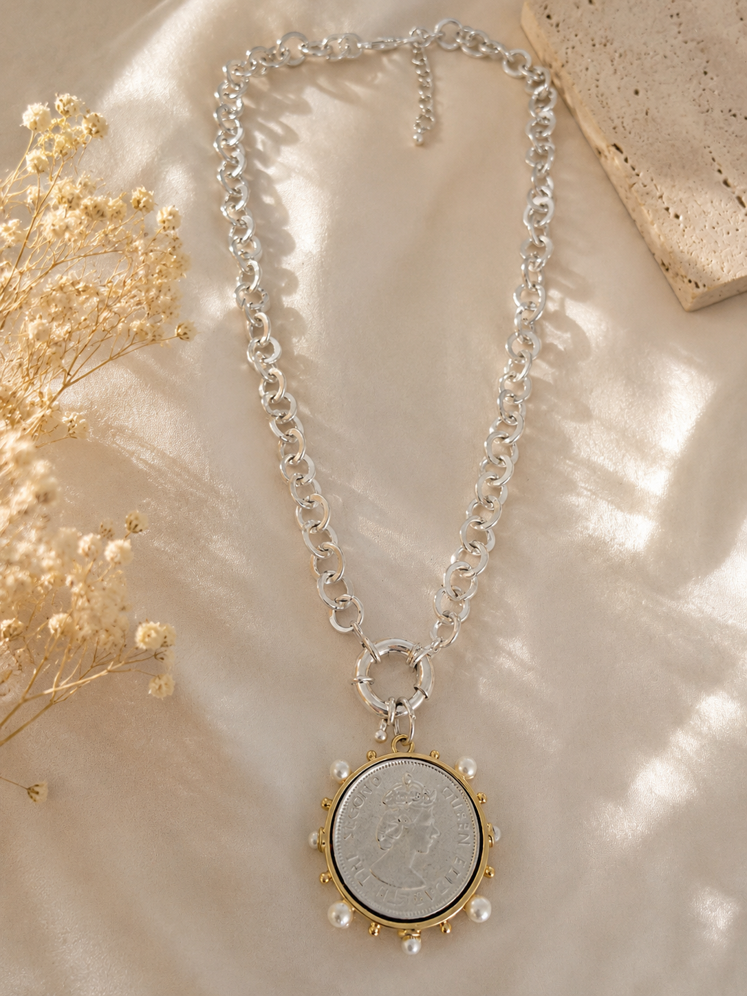 Coin Silver Necklace(llegan el sábado)