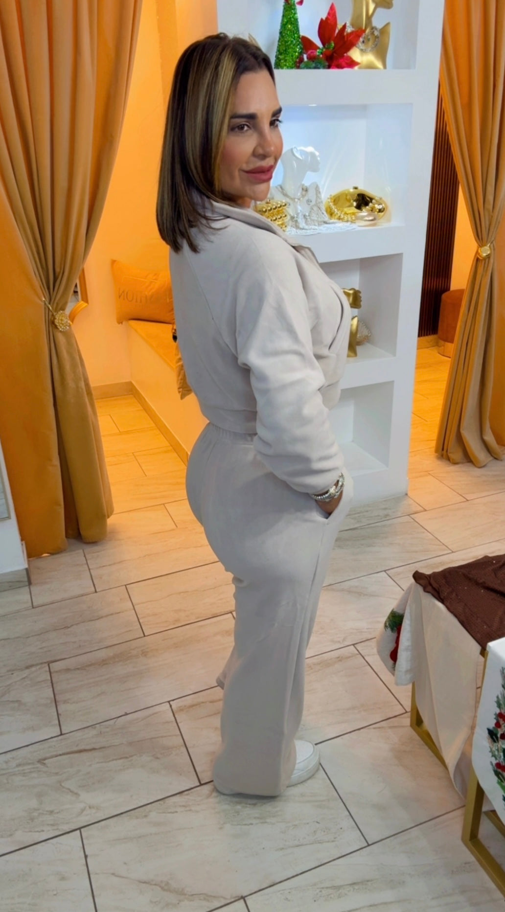 Oceanía Beige Travel Set (spandex) utilicé talla M