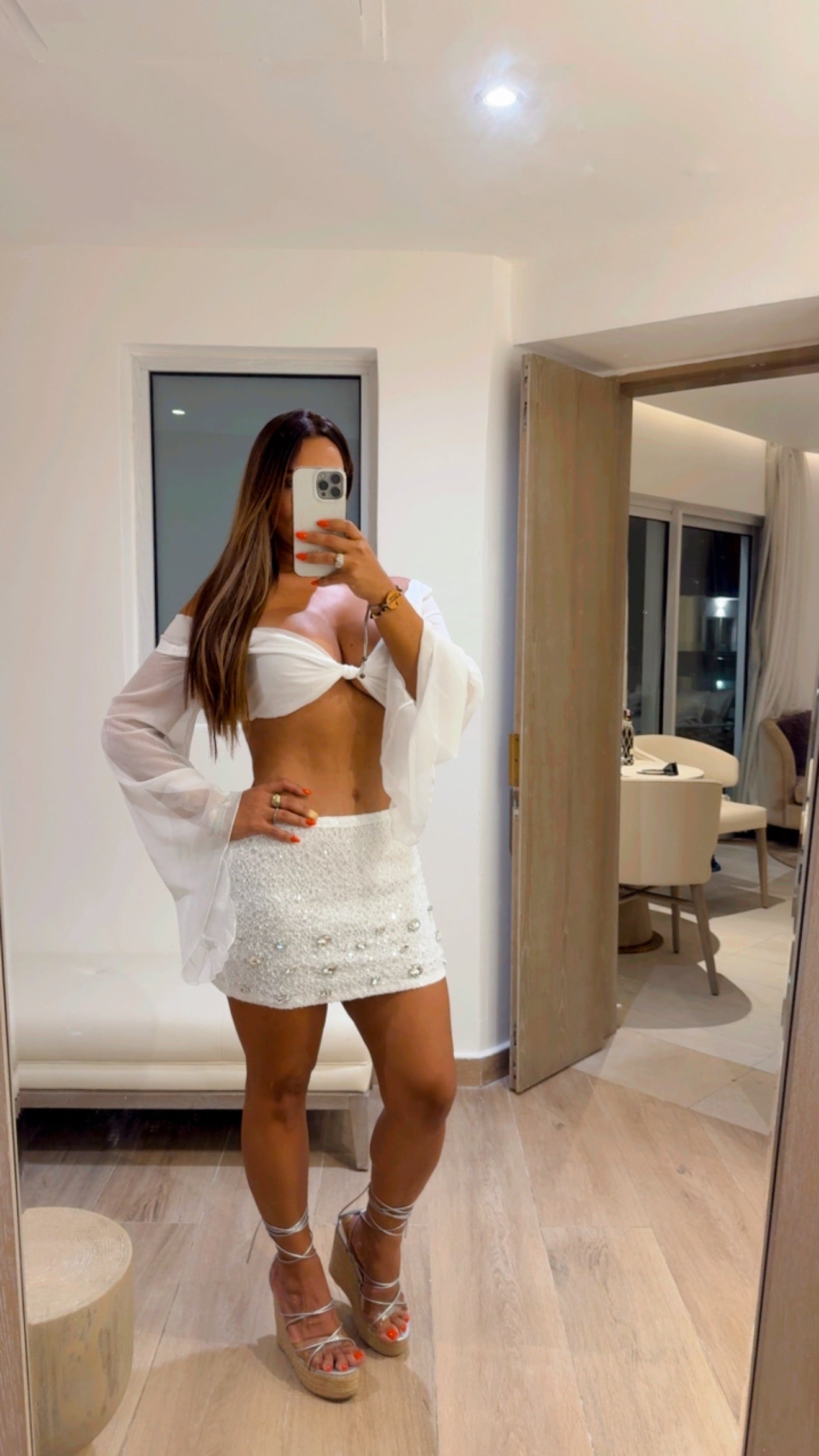 Dominican White Set (spandex) utilicé Médium