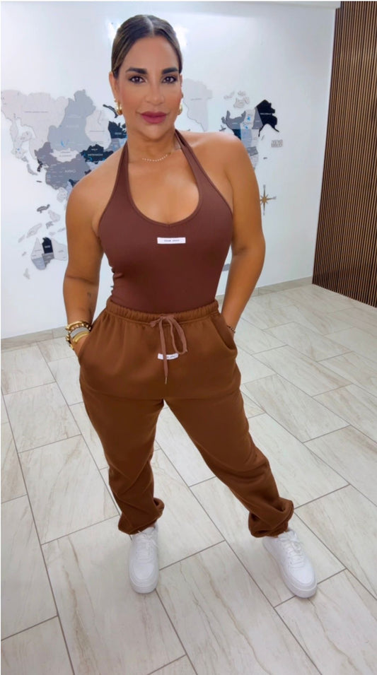 Chocolate Hand Made Halter Bodysuit Set (stretch) utilicé talla M