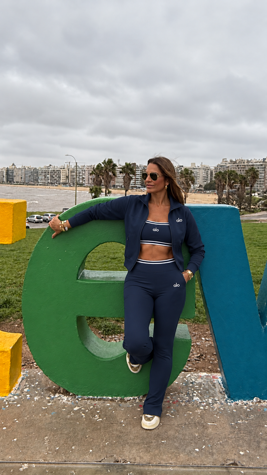 Alo Navy Blue 3 Pieces (incluye Jacket)