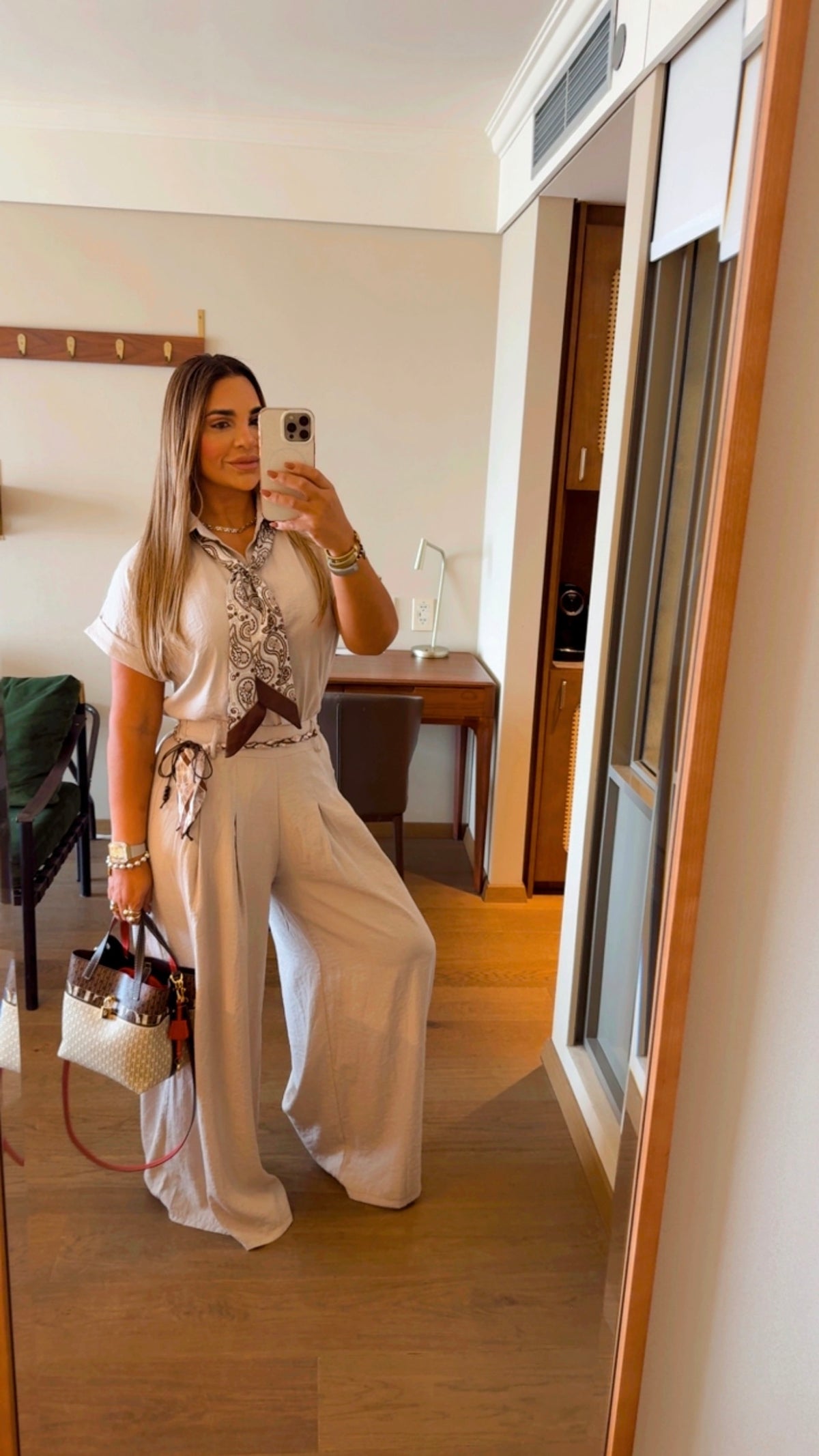 Costanero Beige Lino Set (spandex) colección 🇮🇹incluye cinturón y bufanda