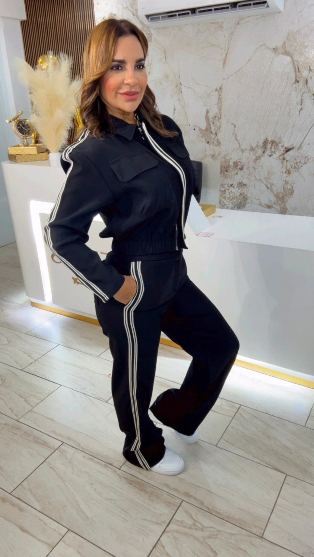 Uganda Black Formal Set (stretch) utilicé talla Médium