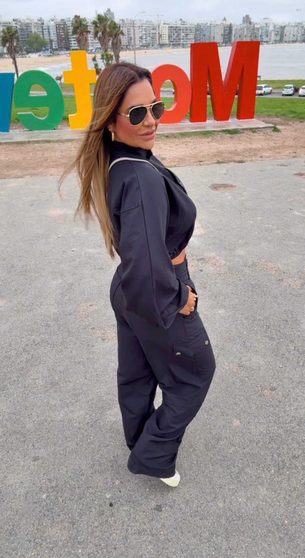 Restock Montevideo Black Luxury Set (spandex) llegan el próximo sábado