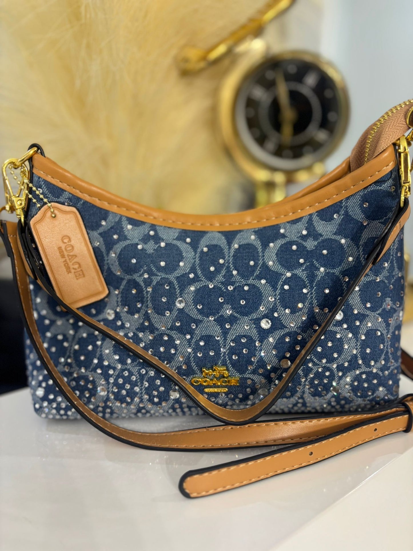 C Denim Crossbody Bag (Trae doble mango)