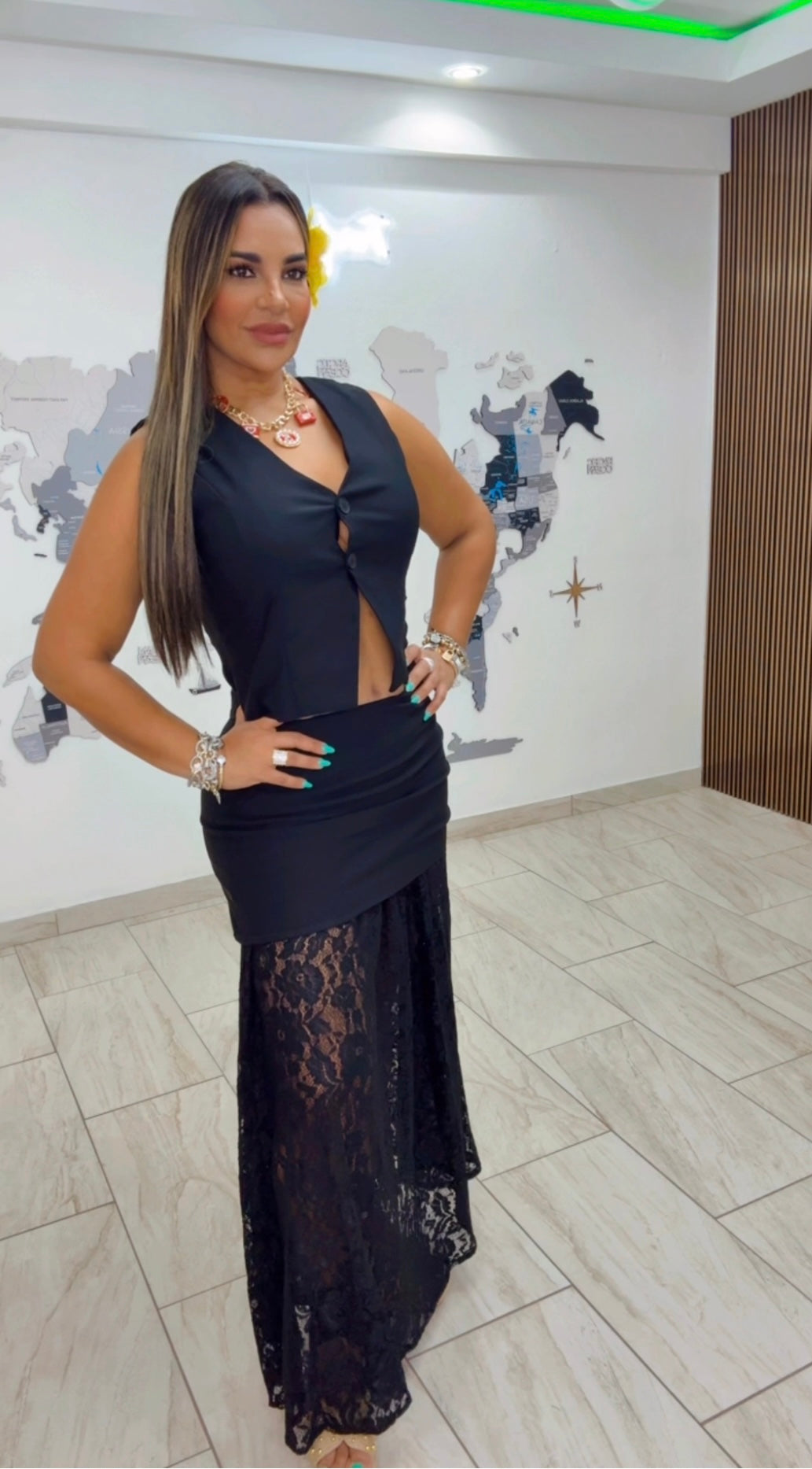 Capadocia Black Lace Vest Set! Corre grande (utilicé talla Small)