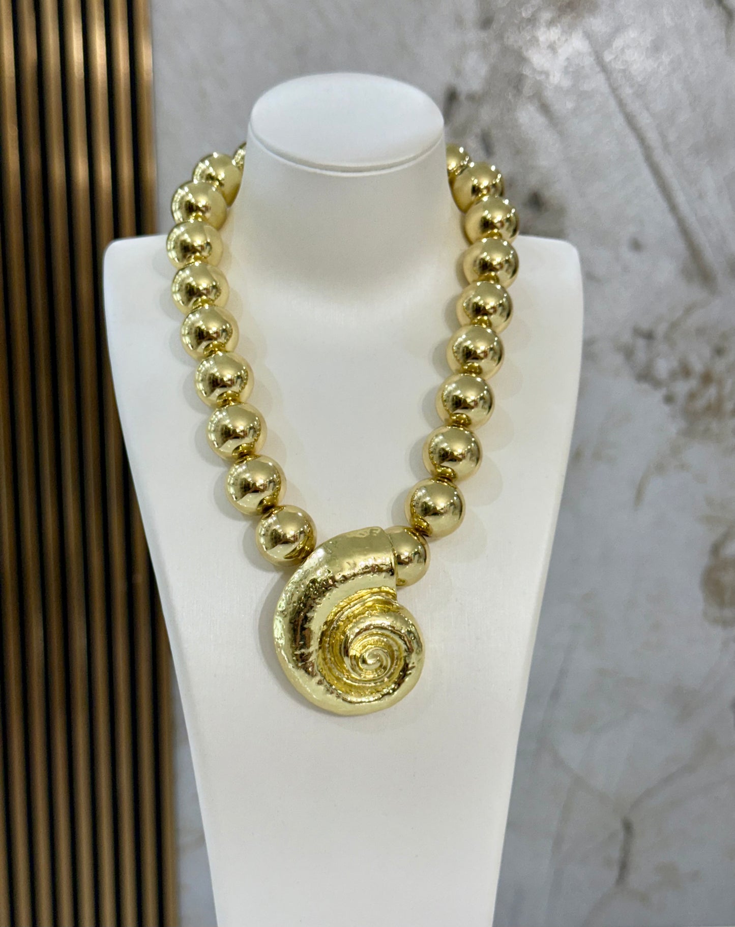 Shell Bold Necklace (Fantasía Fina)