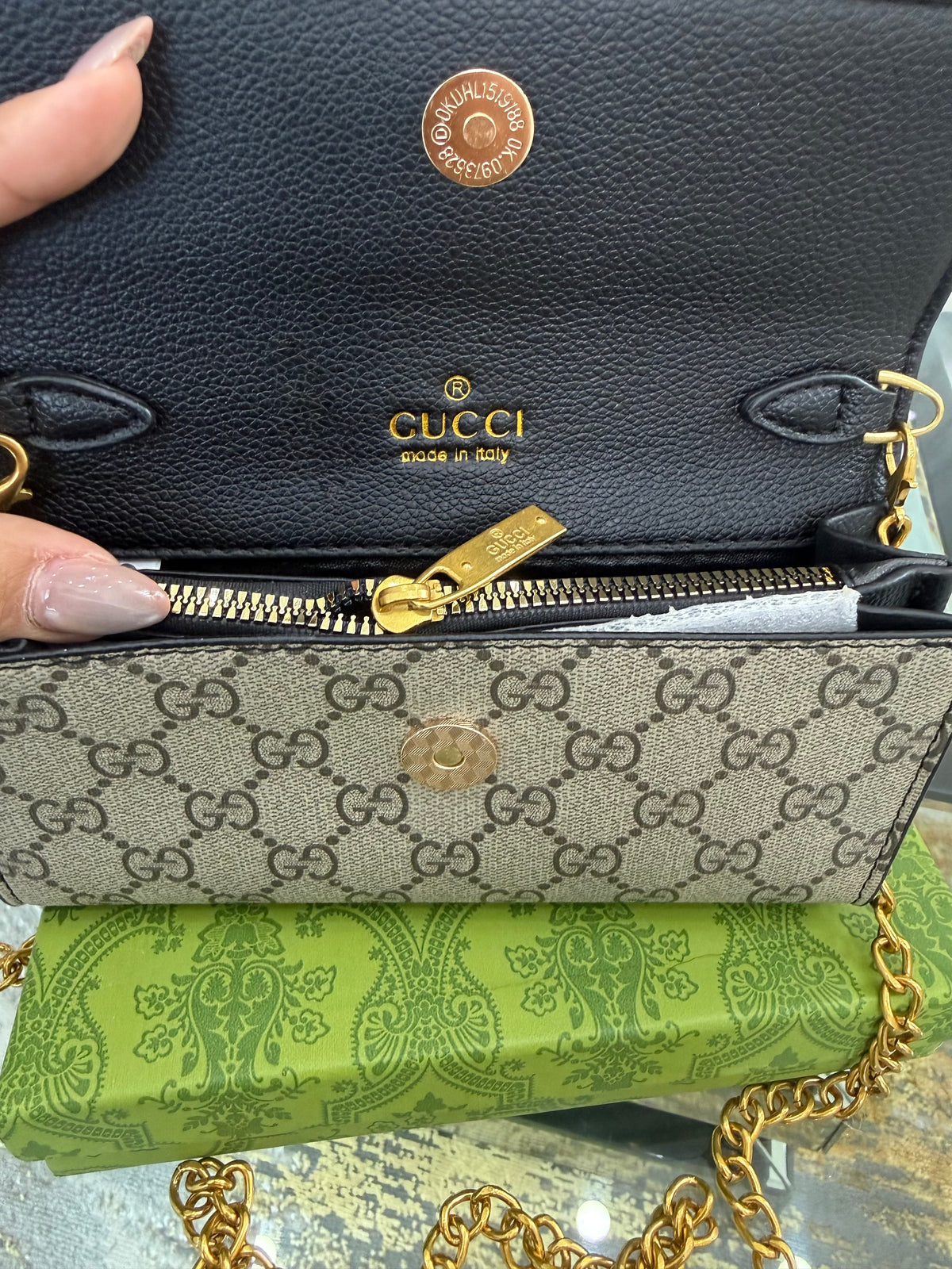 GG Black Crossbody Bag (incluye caja)