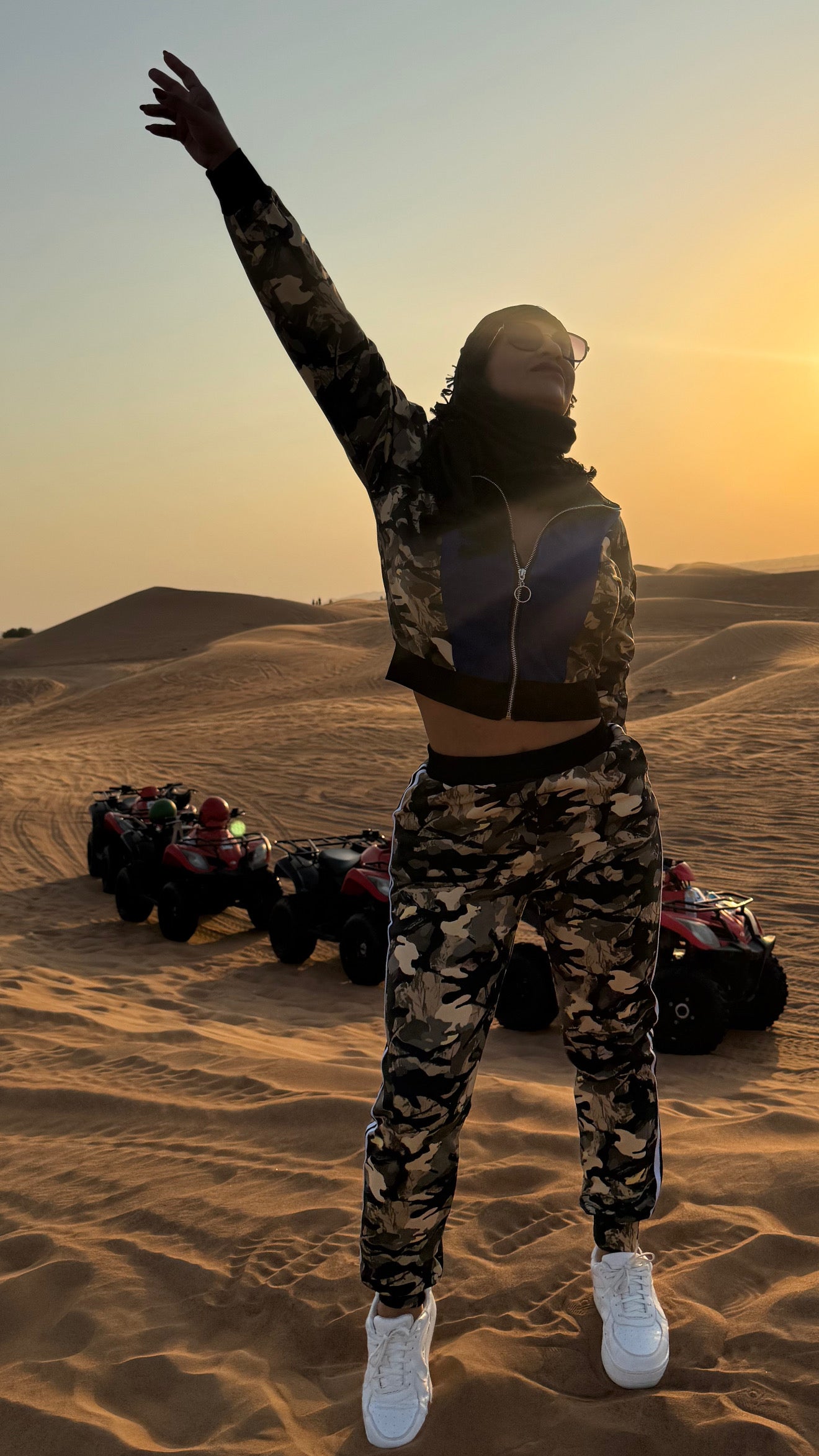 Dubai Military Desert Set (stretch ) utilicé talla Médium