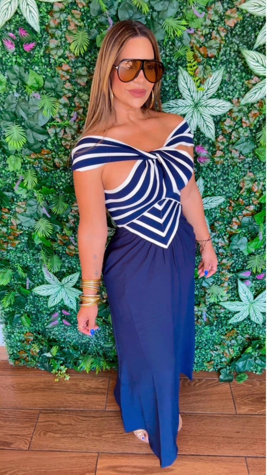 San Salvador Navy Blue Dress (spandex) utilicé M/L