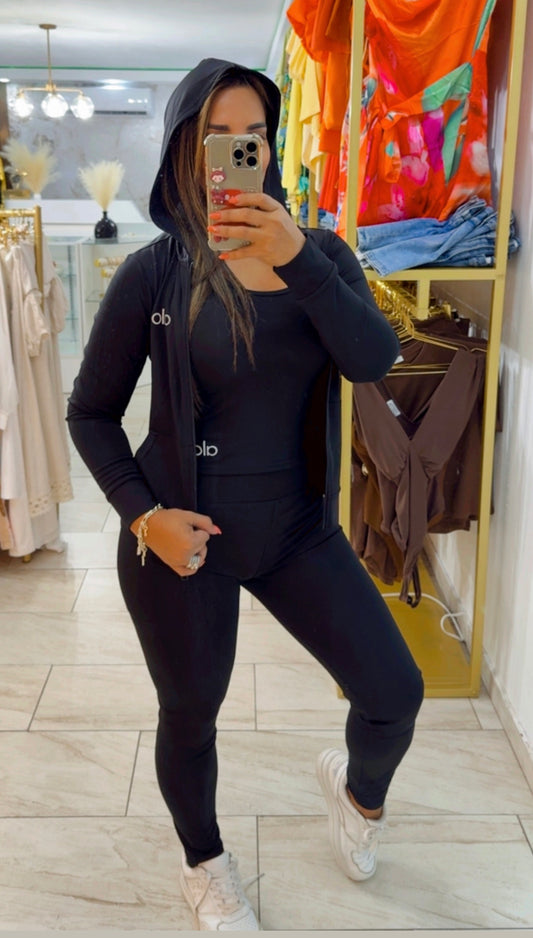 Alo Black 3 pieces (incluye el jacket) utilicé S/M