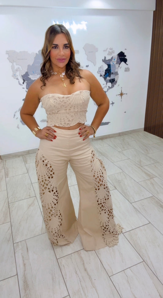 Uruguay Beige Set Restock (stretch) llegan el jueves 15 de Mayo