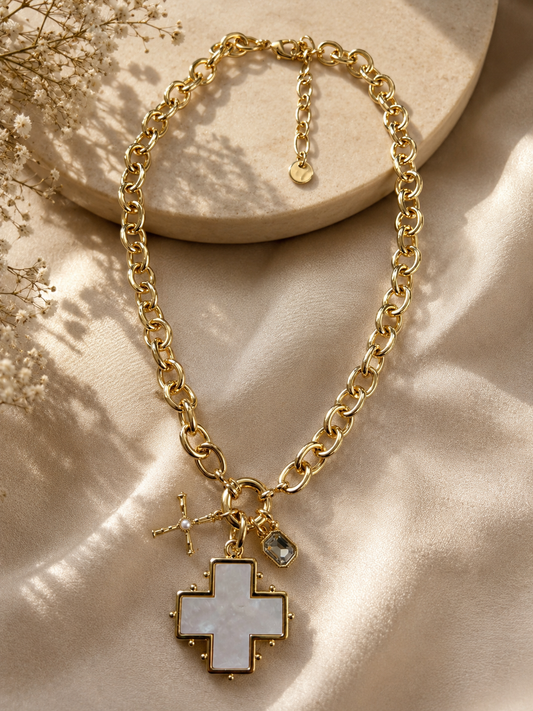 Cross Nacar Gold Necklace (llegan el sábado)