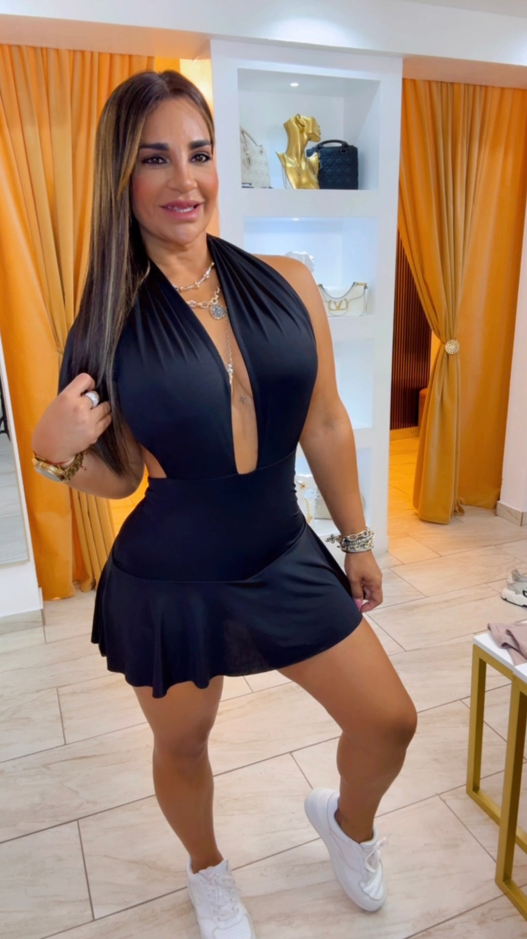 Restock Mexicola Black Dress, Llegan el 27 de Agosto. (stretch) Trae short integrado