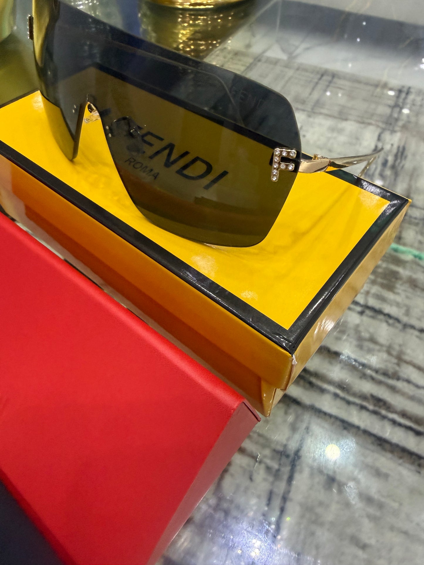 Fen Black Sunglasses (Kit Completo)