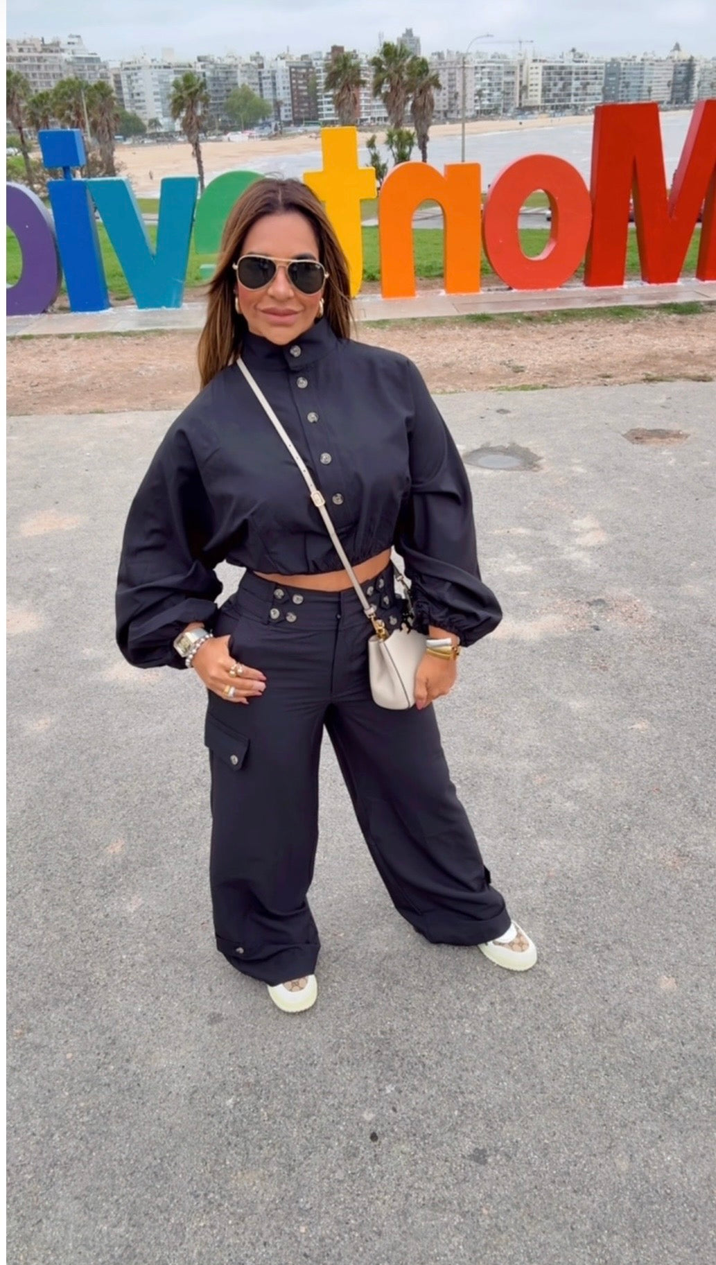 Restock Montevideo Black Luxury Set (spandex) llegan el próximo sábado