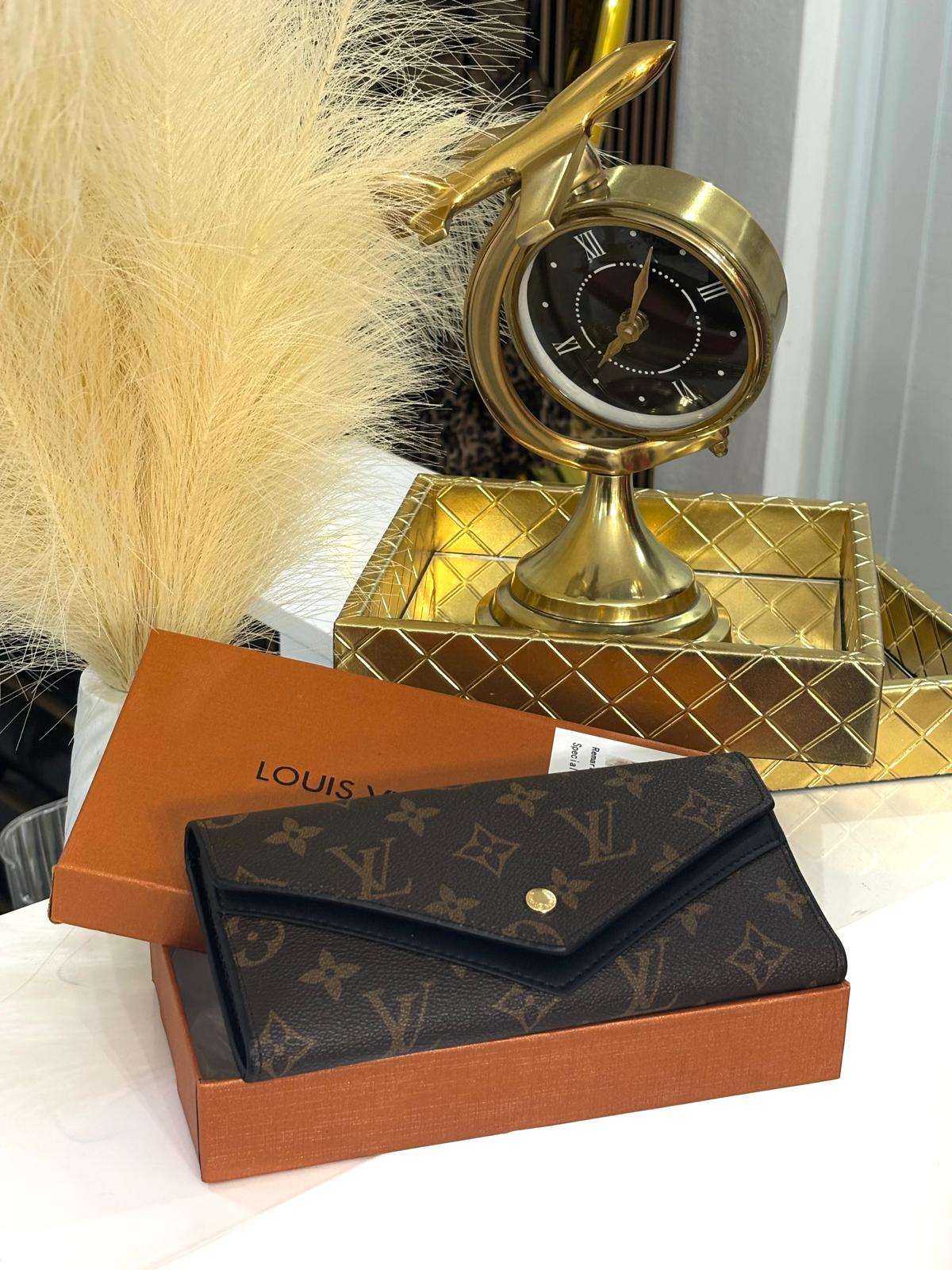 LV Black Wallet (incluye caja) muchos compartimentos para tarjetas
