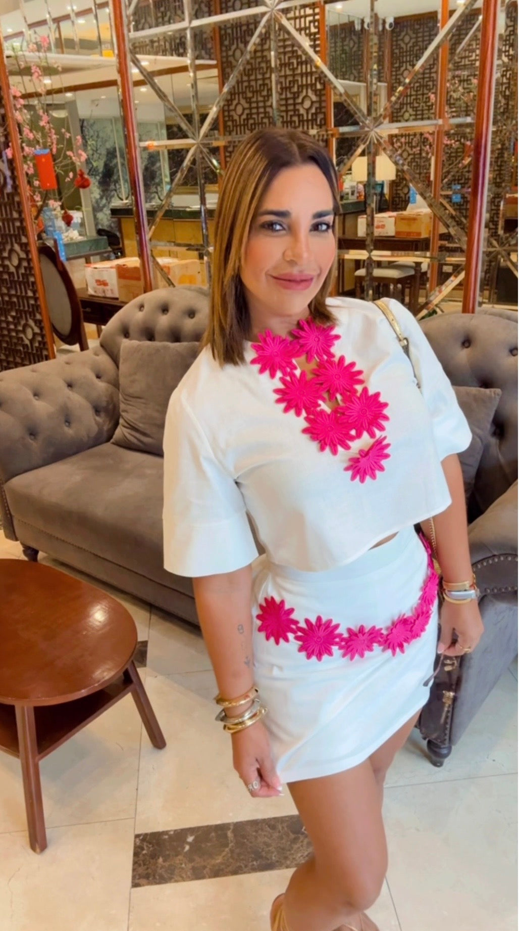 Pink Flowers White Skirt Set (Trae short integrado) utilicé talla Small