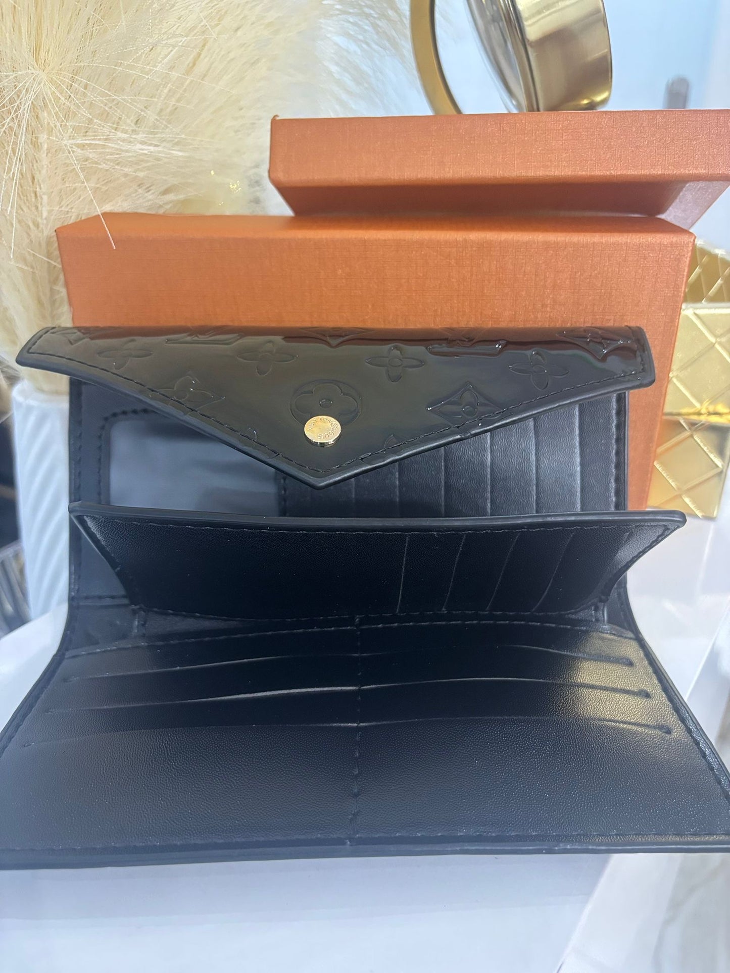 LV Black Wallet(tamaño large)incluye su caja