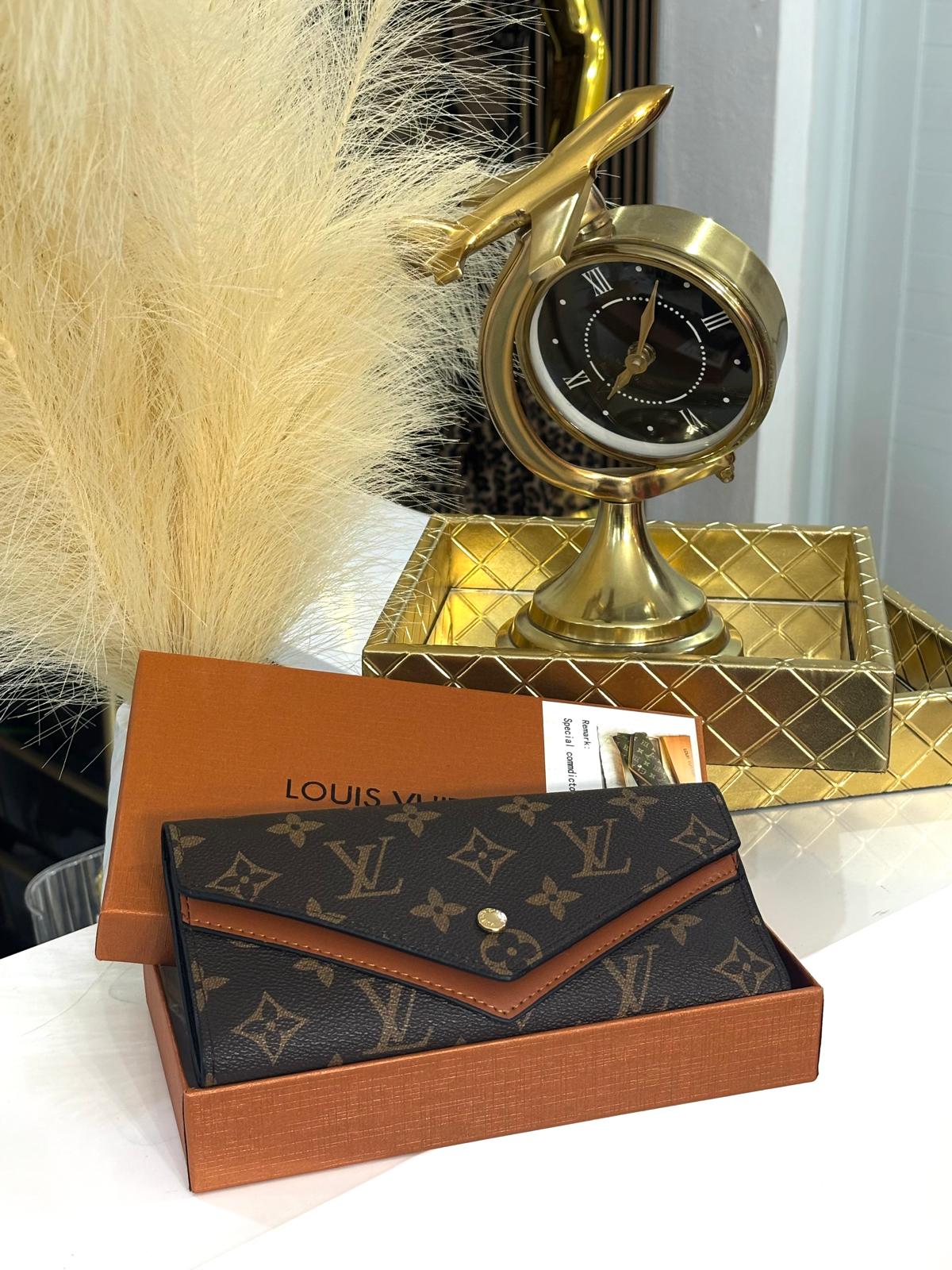 LV Brown Wallet (incluye caja) muchos compartimentos para tarjetas