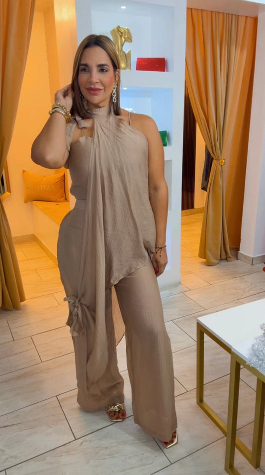 Monterroso Mocha 2 pieces JumpsuitSet (utilicé talla Médium )