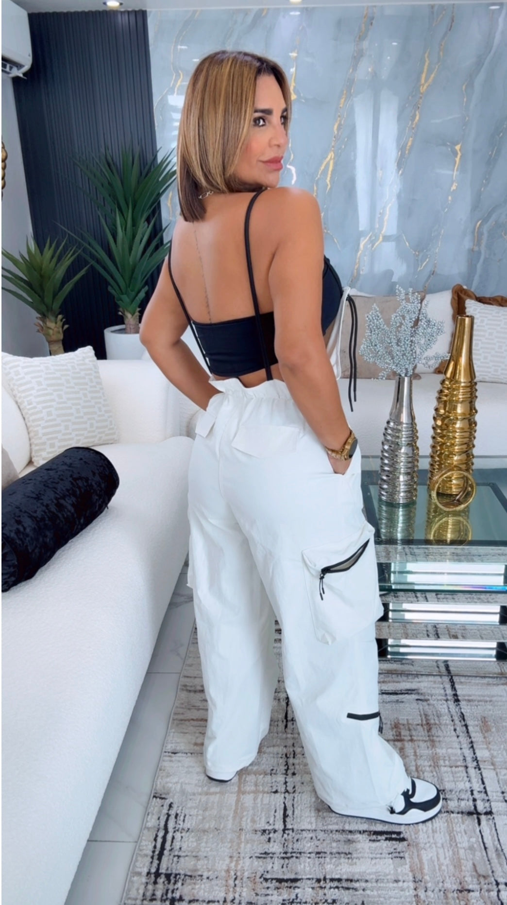Restock Kilimanjaro White Cargo Jumpsuit (spandex) Llegan el próximo sábado.  utilicé talla M
