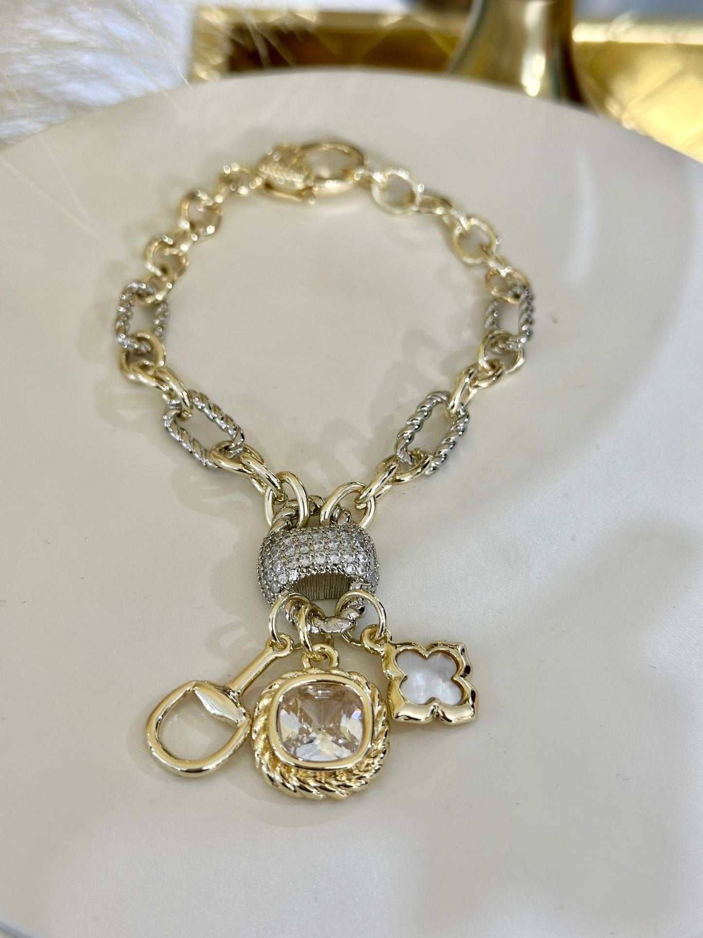 Love Charms Bracelet (Two Tones) (Gold Plated)