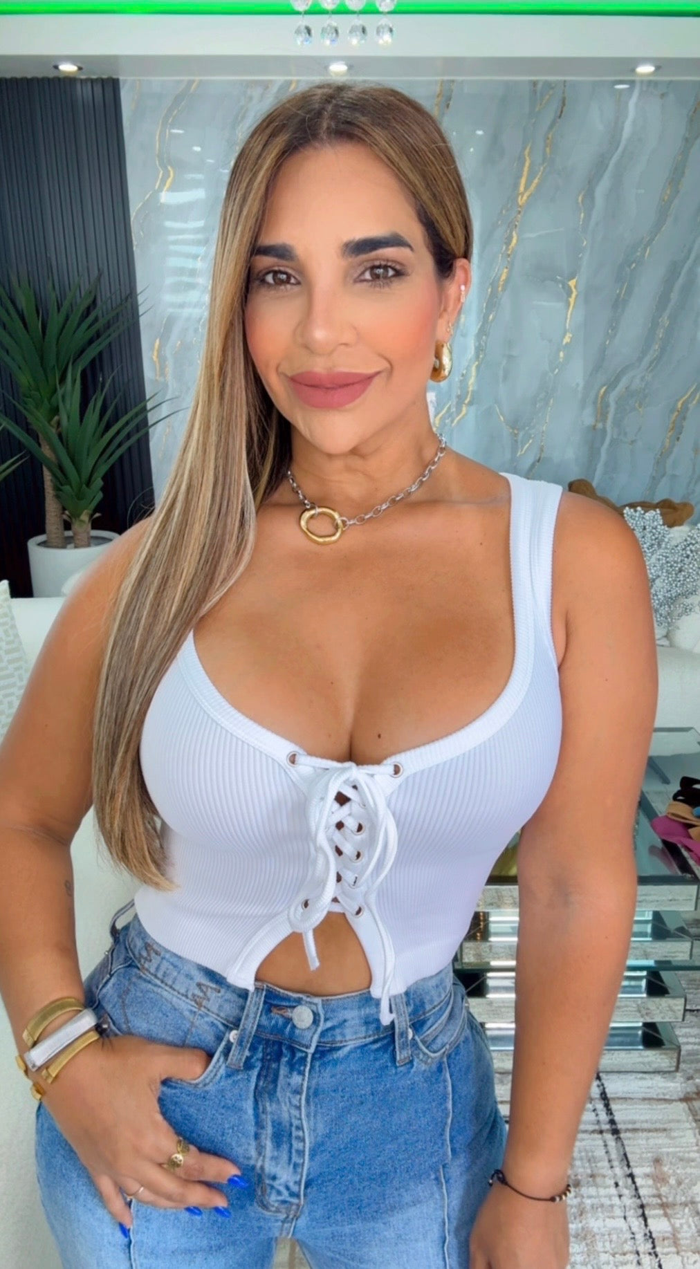 Dynamic White Top (stretch)