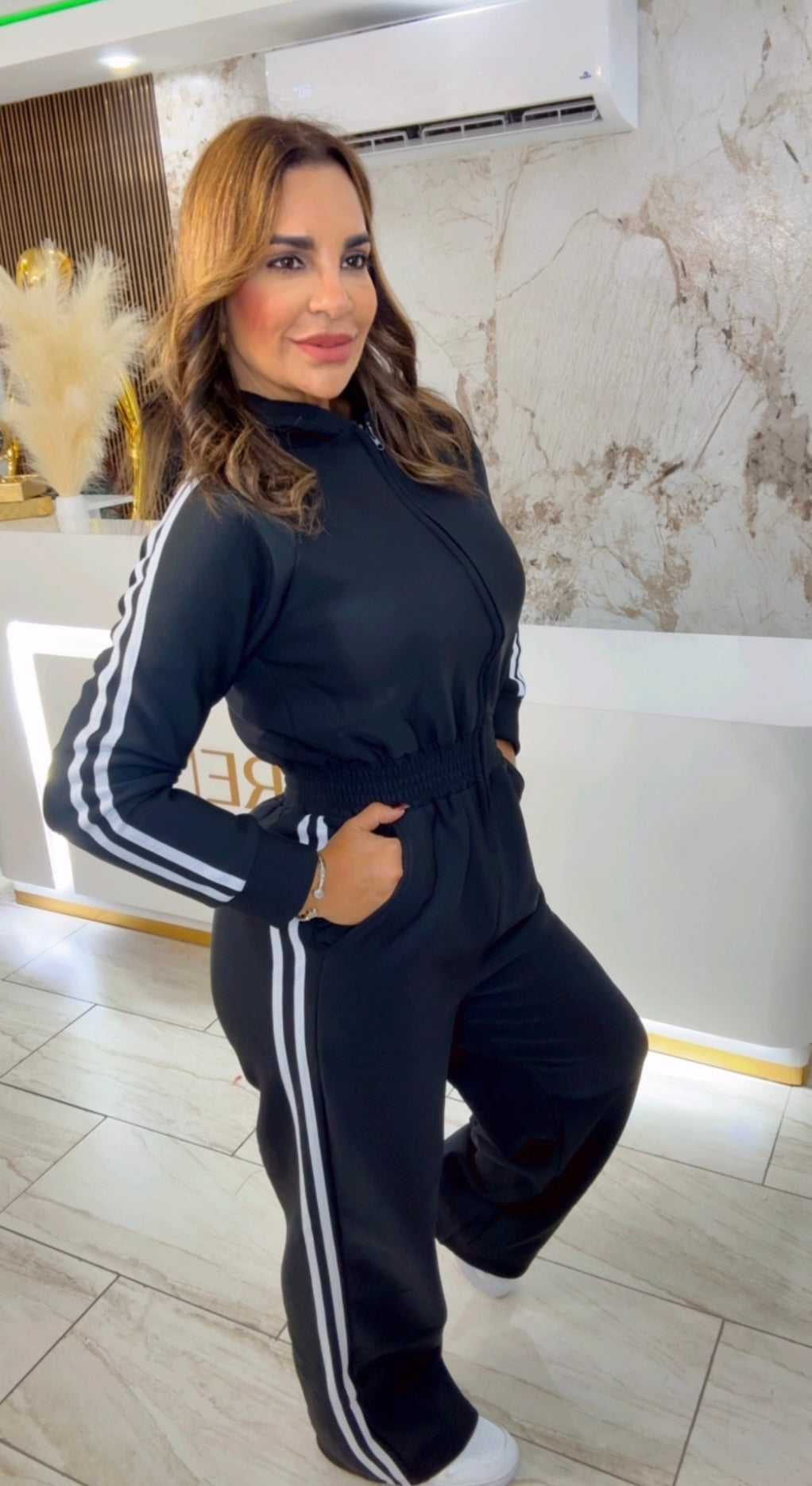 Travel Black & WhiteJumpsuit (utilicé talla M) spandex
