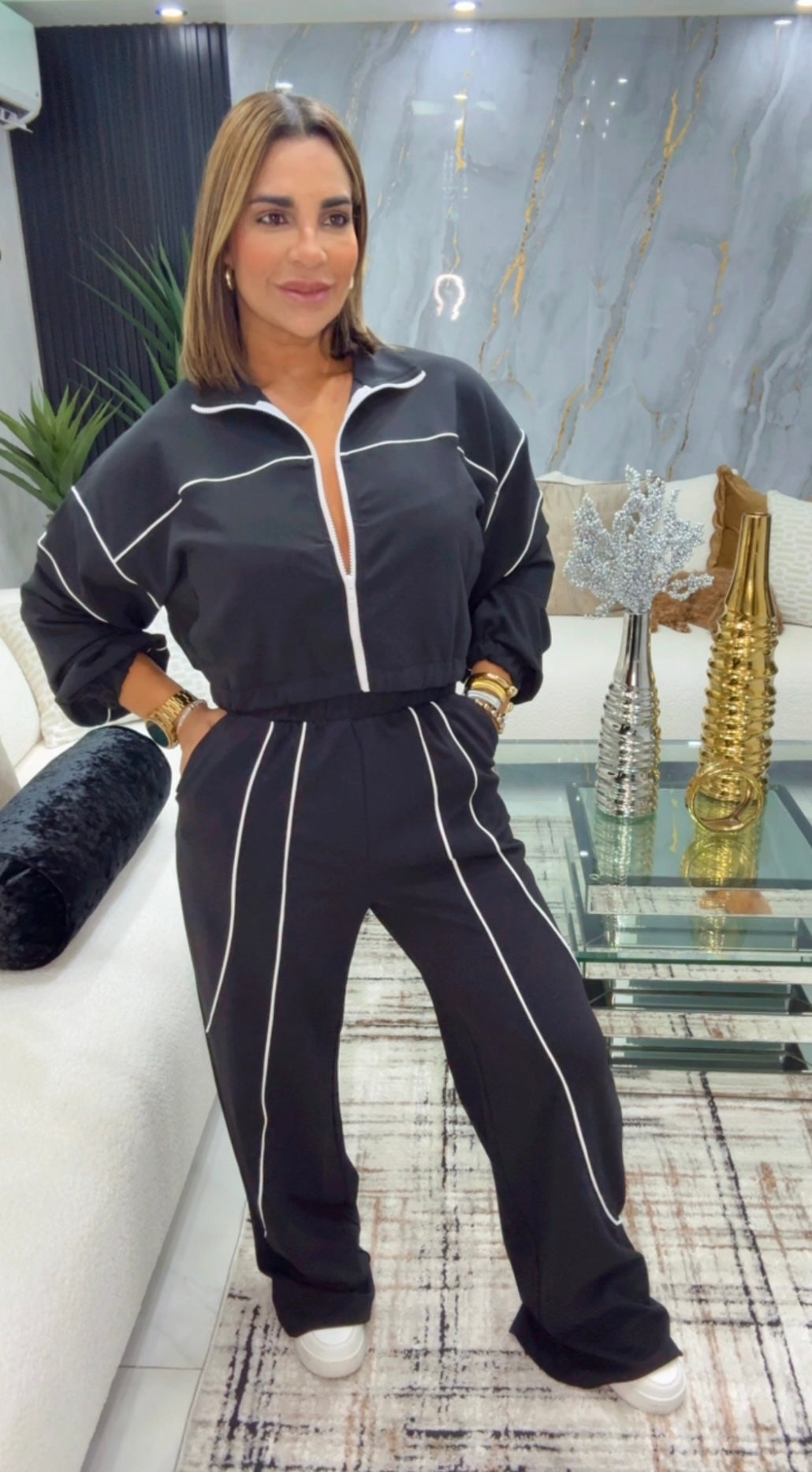 Washington Black Set (spandex) corre grande. Utilicé talla M