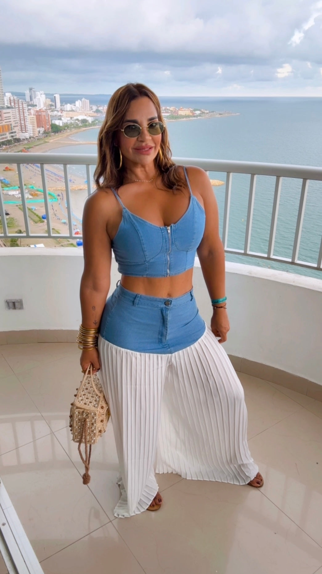 Cartagena White & Denim Set (stretch) utilicé talla Médium