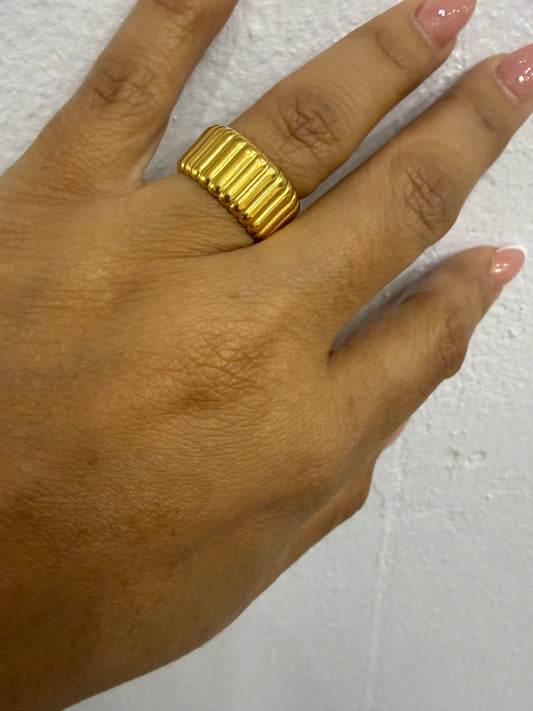 Gold Ring (ajustable)