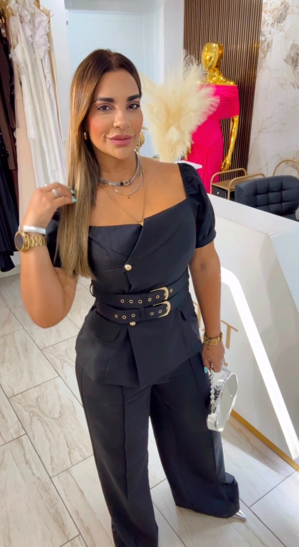 Elegant Blazer Black Set (include dos cinturones)spandex