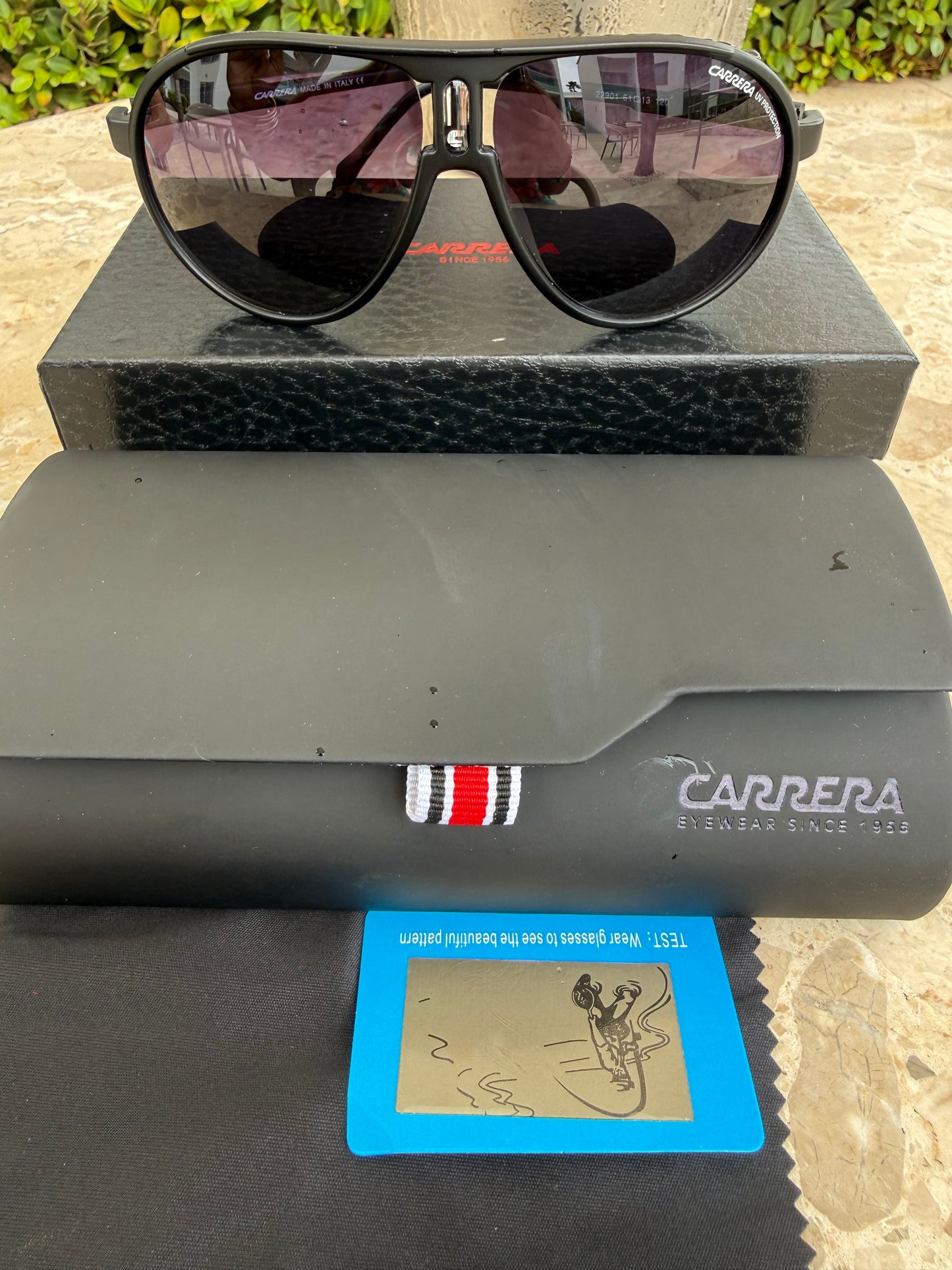 CRrera Black Sunglasses (Kit completo)
