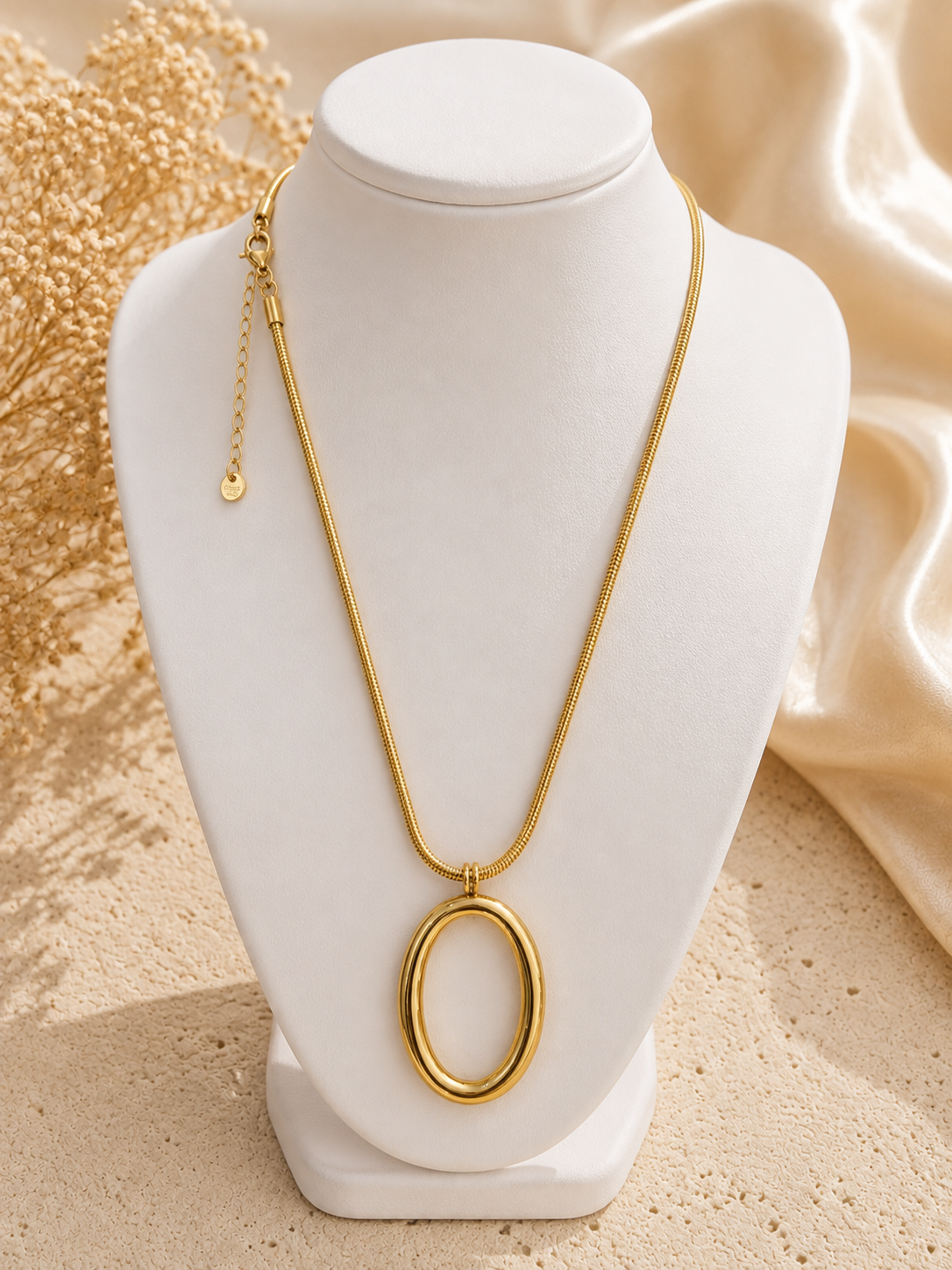 Ovall Gold Necklace