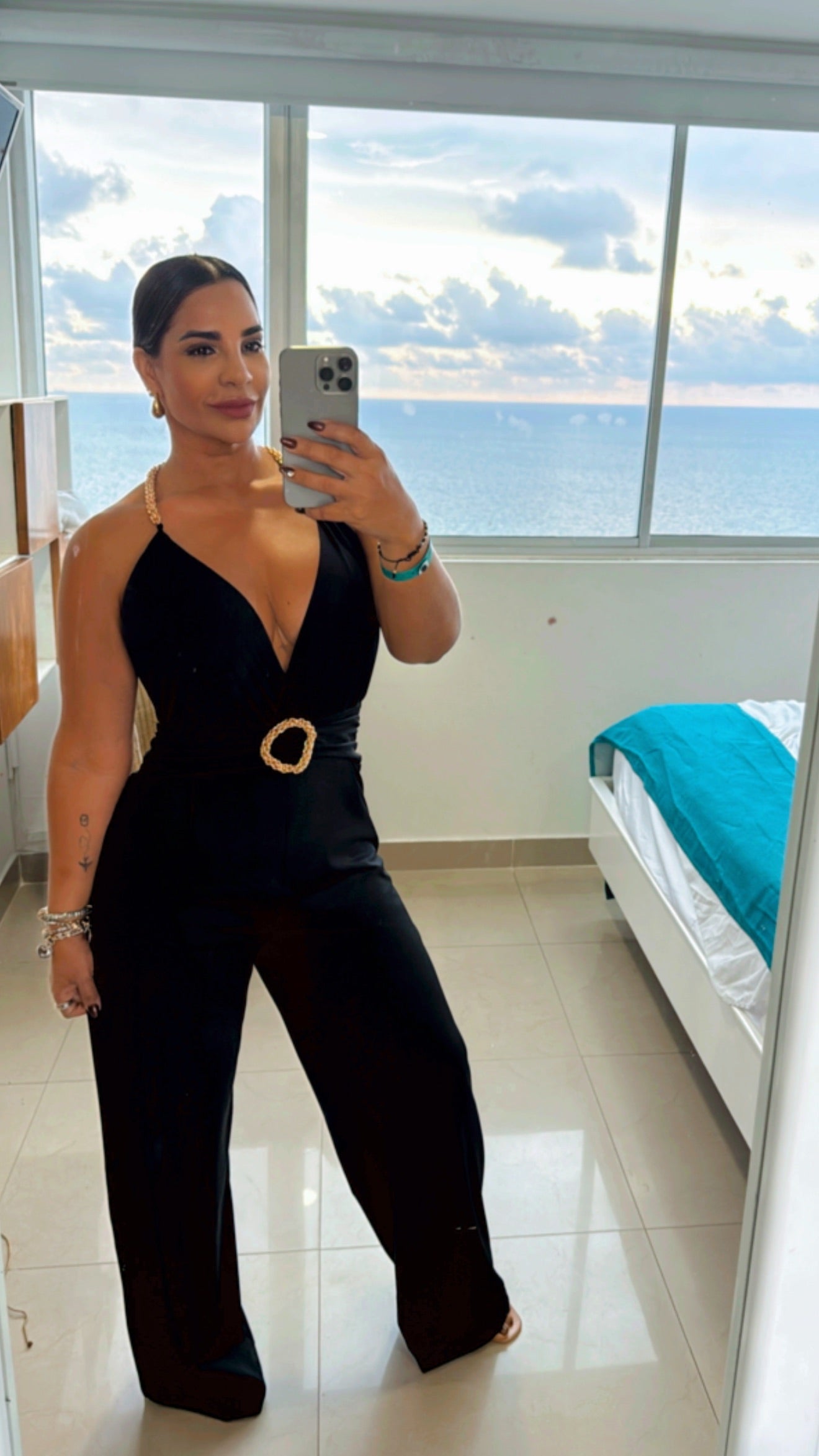 Getsemaní Black Jumpsuit (corre grande) stretch (utilicé talla Small)
