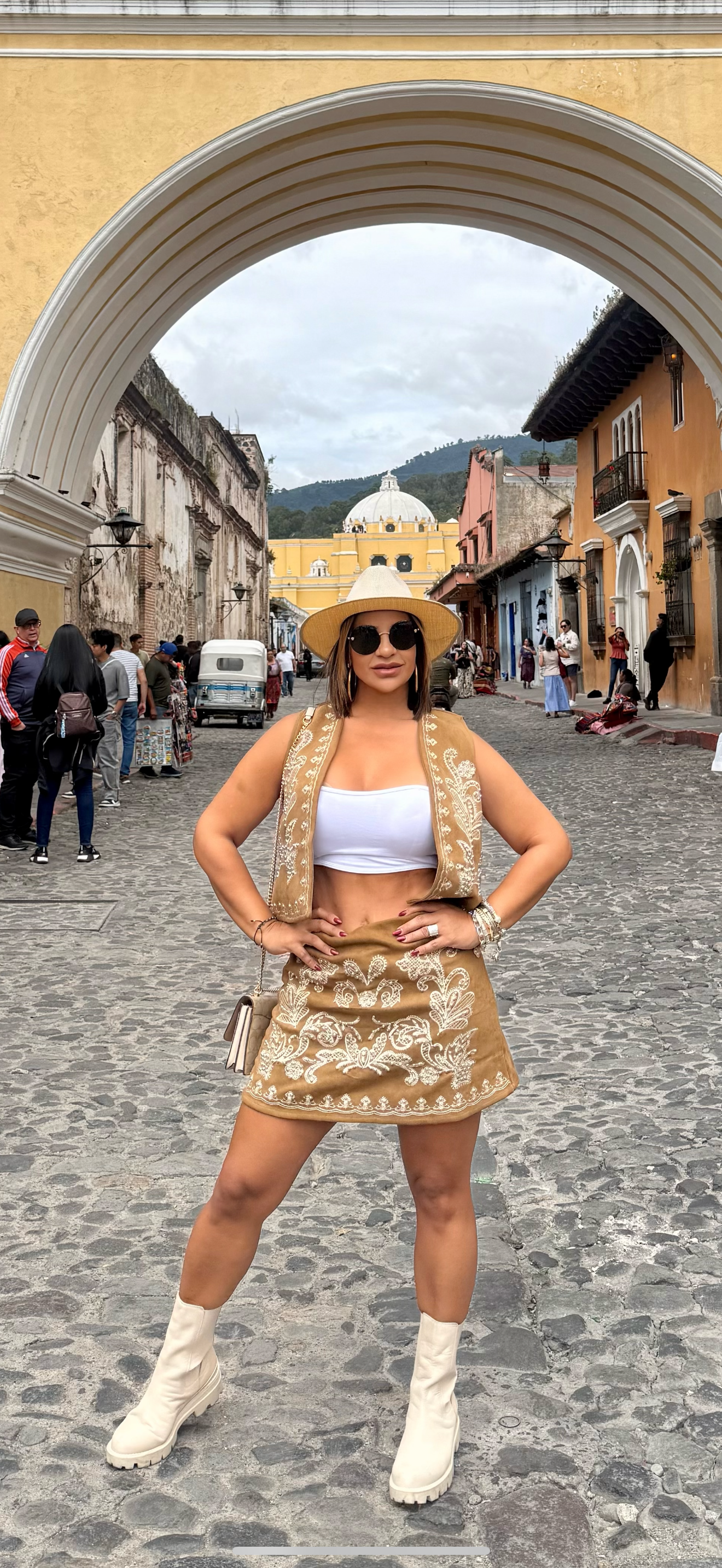 Antigua Guatemala Mocha Skort Set (falda pantalón) utilicé talla Small, puedes bajar una talla