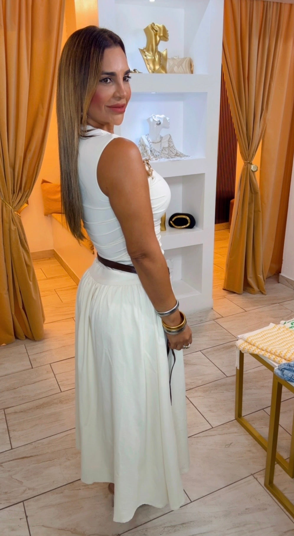 Egipto Beige Dress (incluye cinturón) doble forro