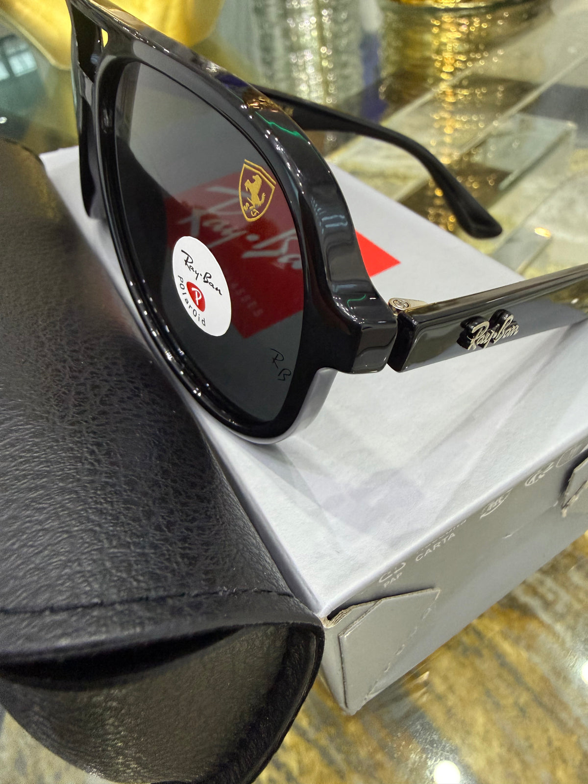 RB Ferrari Black Sunglasses (Kit completo)